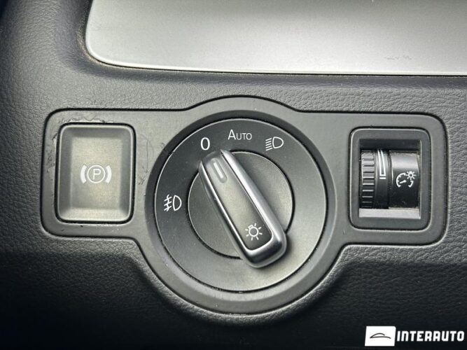 Volkswagen Passat CC 38 interauto-car