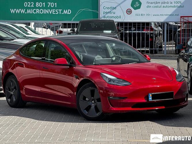 Tesla Model 3 27 interauto-car