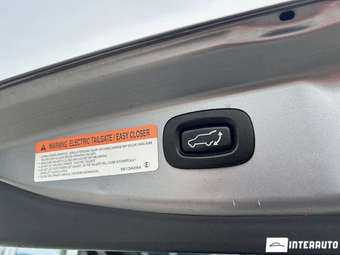 Mitsubishi Outlander 53 interauto-car