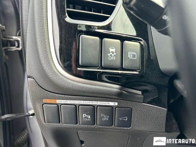 Mitsubishi Outlander 39 interauto-car