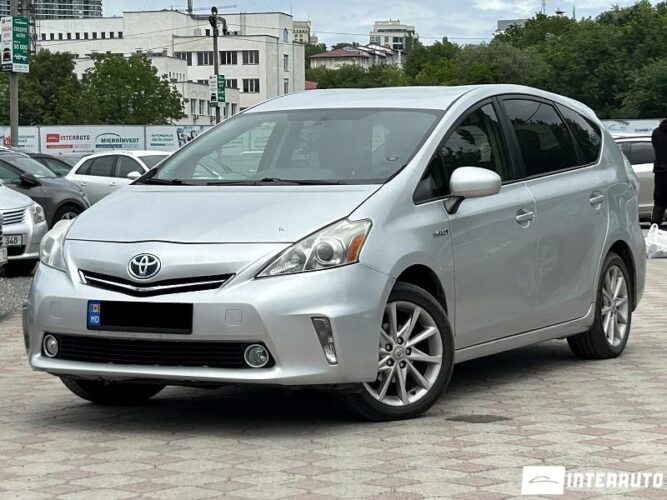 Toyota Prius Plus / V 31 interauto-car