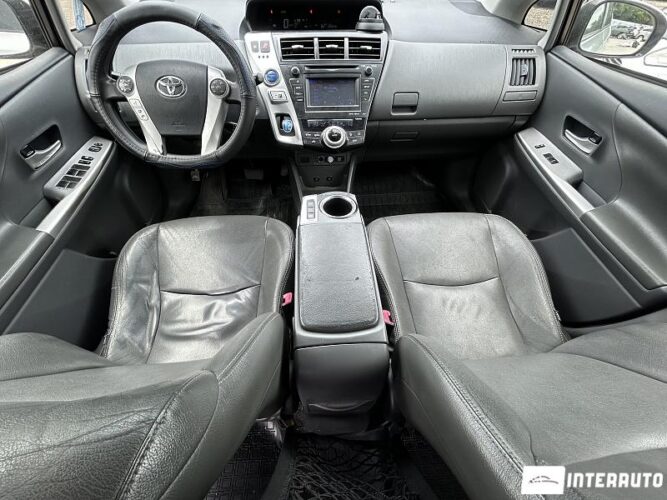 Toyota Prius Plus / V 39 interauto-car