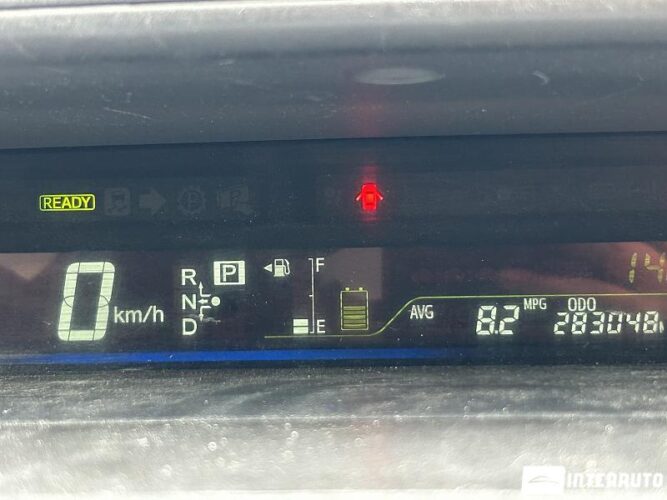 Toyota Prius Plus / V 42 interauto-car