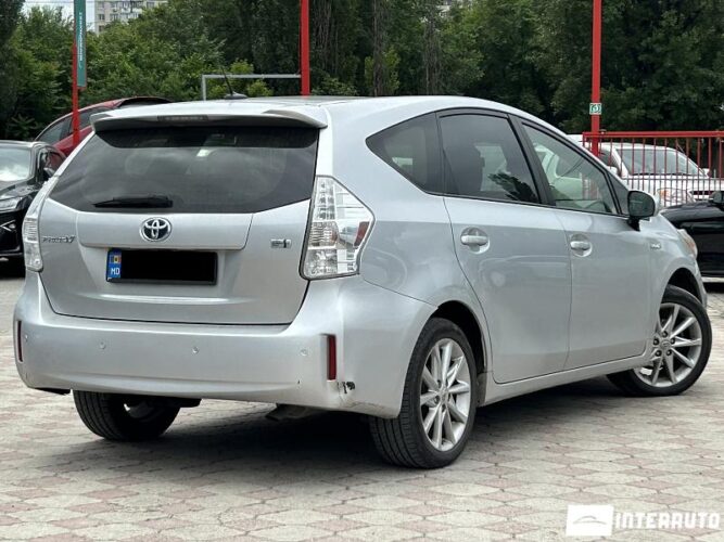 Toyota Prius Plus / V 33 interauto-car