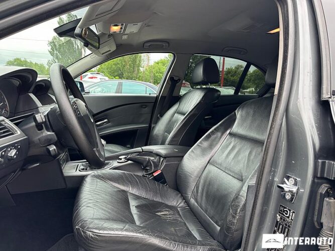 BMW 525 32 interauto-car