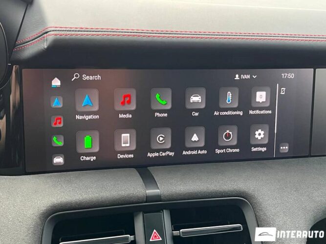 Porsche Taycan GTS 42 interauto-car