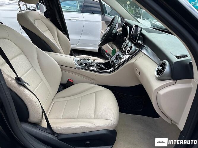 Mercedes C 300 36 interauto-car