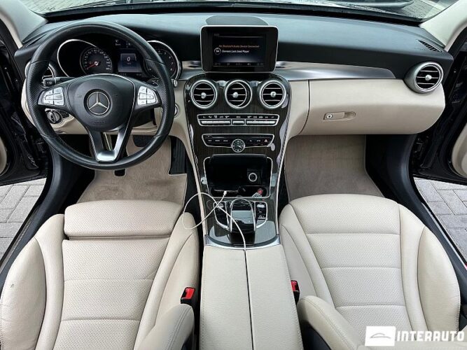 Mercedes C 300 40 interauto-car