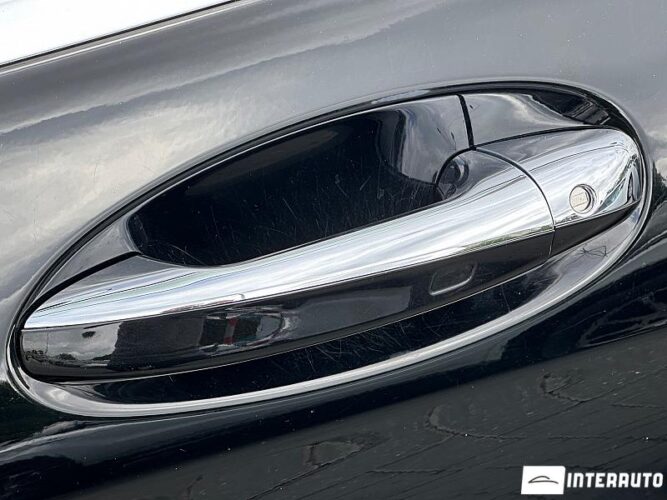 Mercedes C 300 49 interauto-car