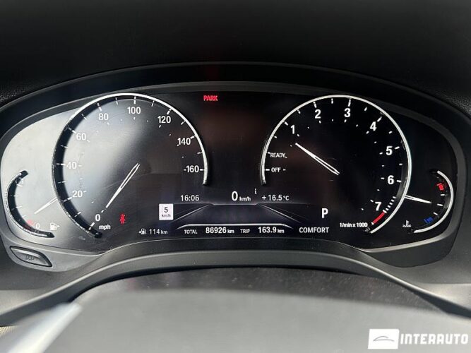 BMW X3 3.0i 42 interauto-car