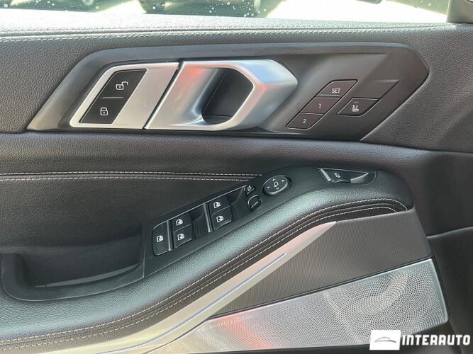 BMW X5 4.5e 42 interauto-car