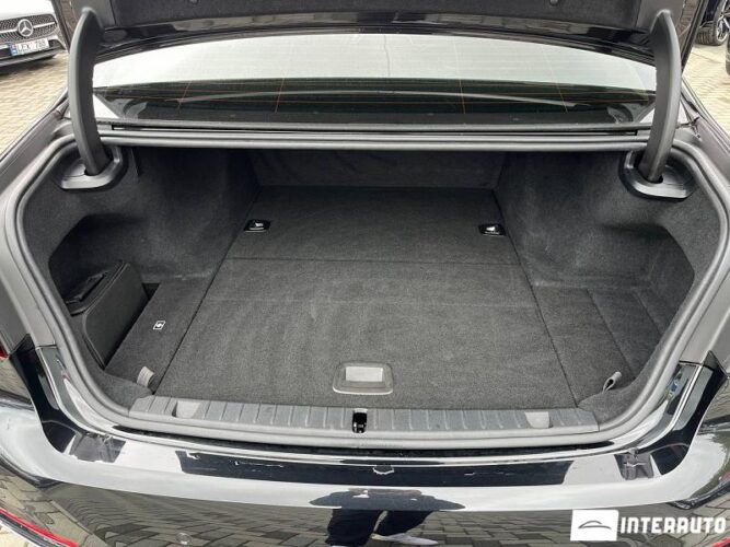 BMW 745e Plug-in hybrid 53 interauto-car