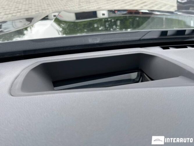 BMW 745e Plug-in hybrid 41 interauto-car