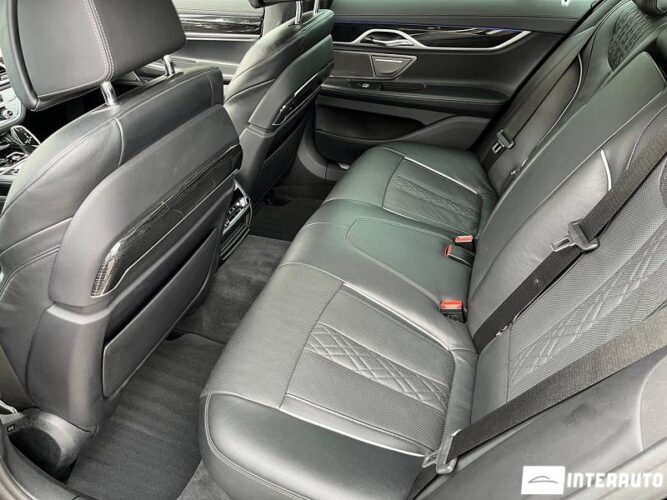 BMW 745e Plug-in hybrid 51 interauto-car