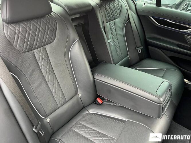 BMW 745e Plug-in hybrid 52 interauto-car