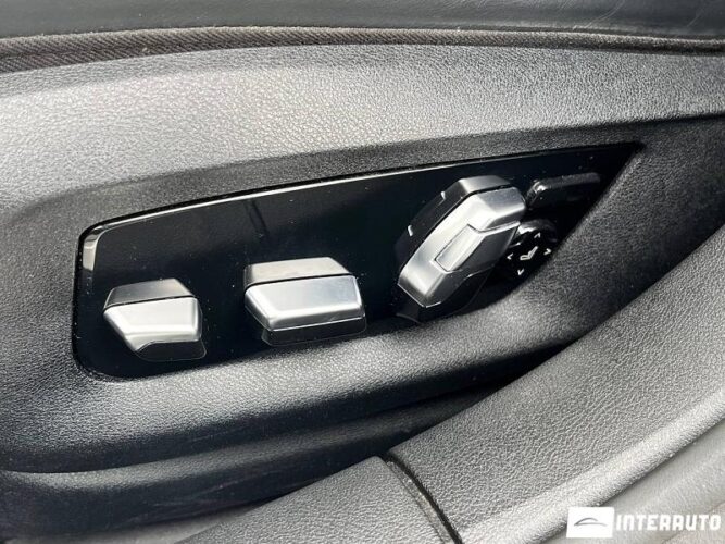 BMW 745e Plug-in hybrid 50 interauto-car