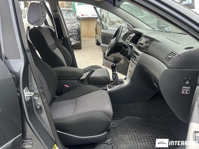 Toyota Corolla 42 interauto-car