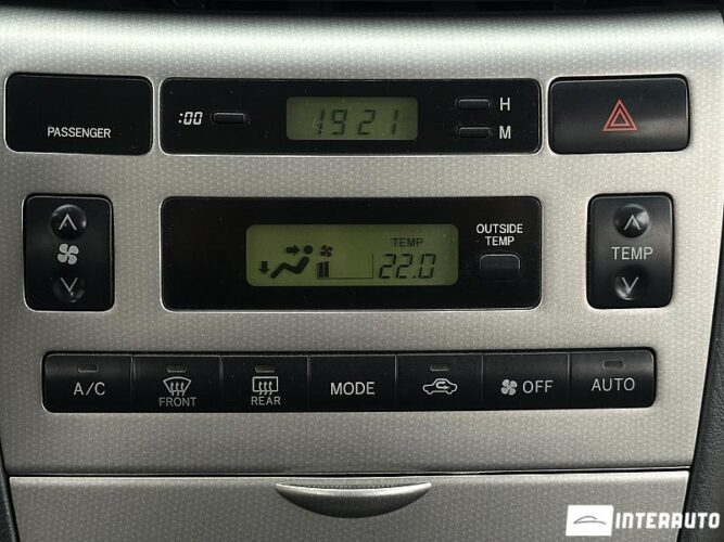 Toyota Corolla 38 interauto-car