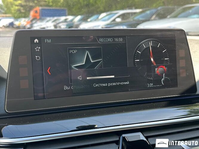 BMW 530e 45 interauto-car