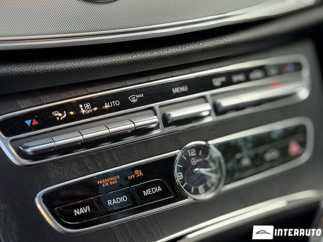 Mercedes E 220 45 interauto-car