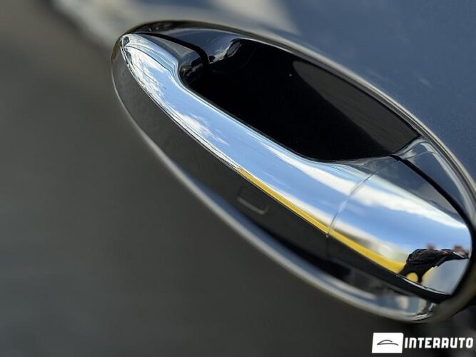 Mercedes E 220 35 interauto-car