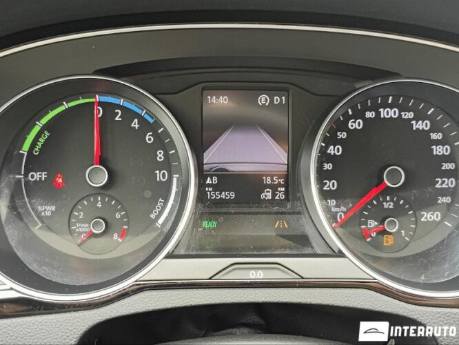 Volkswagen Passat GTE 40 interauto-car