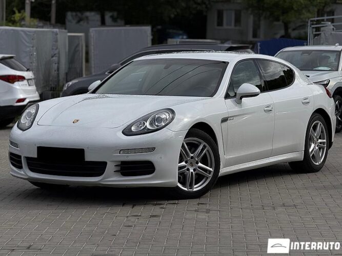Porsche Panamera 32 interauto-car