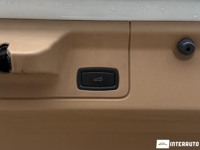 Porsche Panamera 51 interauto-car