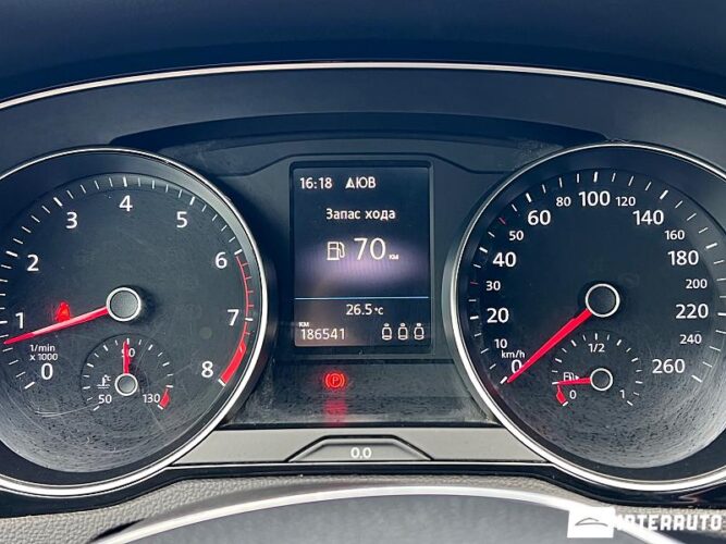 Volkswagen Passat 37 interauto-car