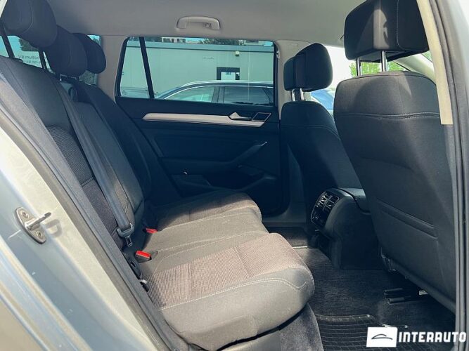 Volkswagen Passat 43 interauto-car