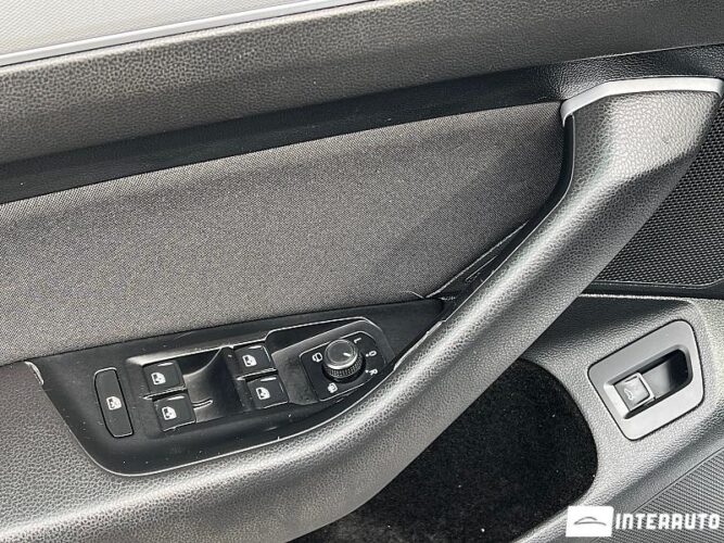 Volkswagen Passat 33 interauto-car