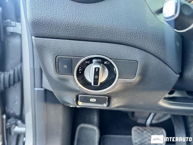 Mercedes CLA 200 49 interauto-car