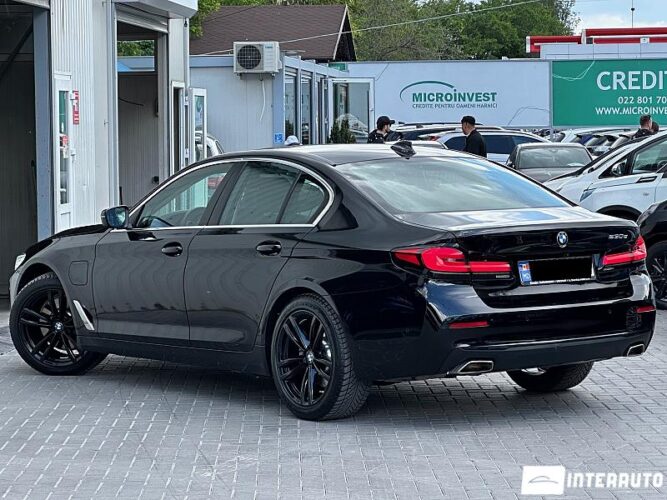 BMW 530e 34 interauto-car