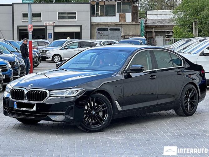 BMW 530e 32 interauto-car