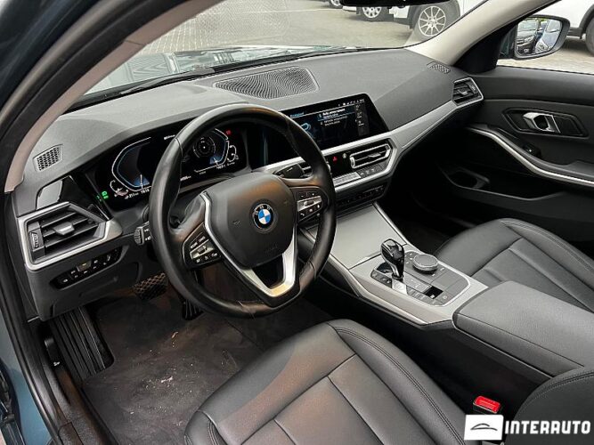 bmw 330E 2019
