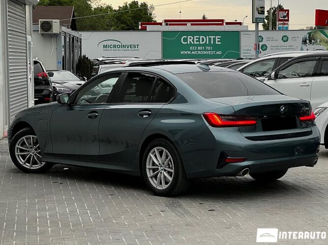 bmw 330E 2019