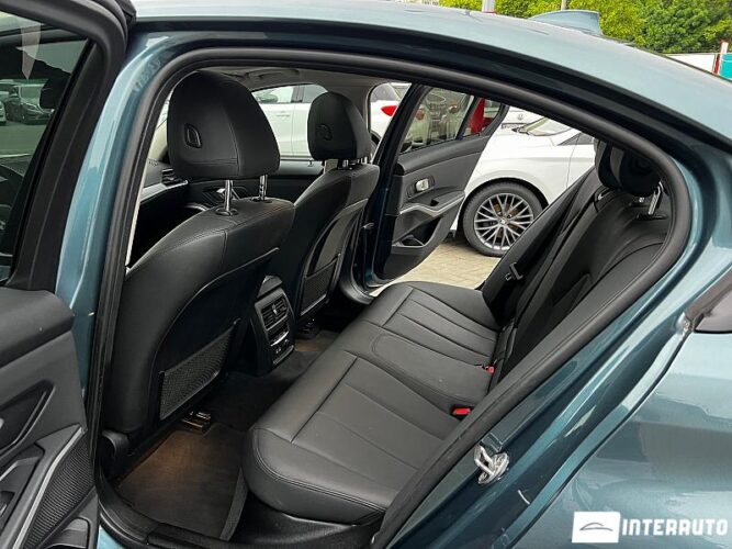 bmw 330E 2019