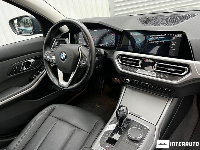 bmw 330E 2019