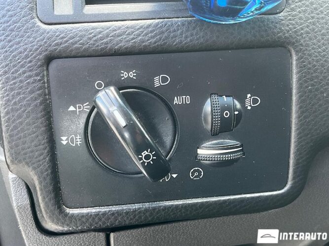 Ford C-MAX 32 interauto-car