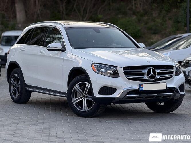 Mercedes GLC 300 36 interauto-car