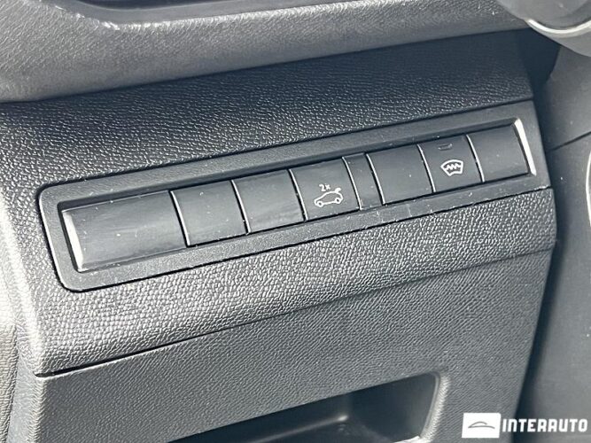 Peugeot 5008 54 interauto-car