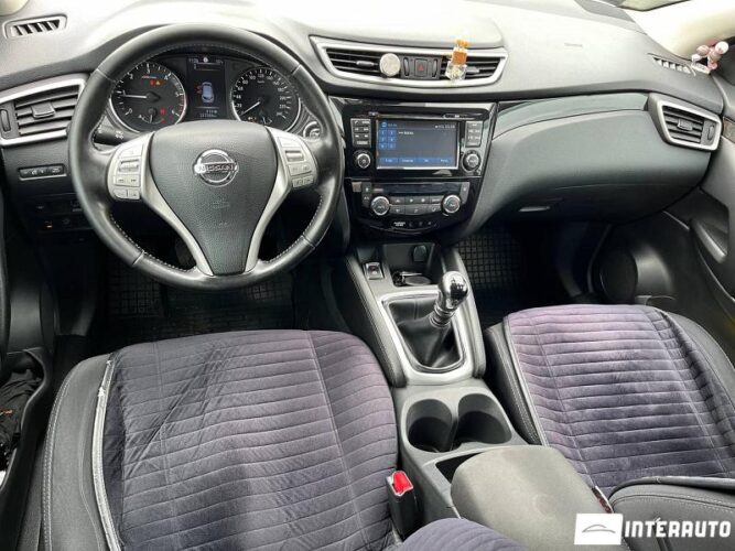 Nissan Qashqai 39 interauto-car