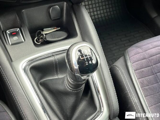 Nissan Qashqai 45 interauto-car