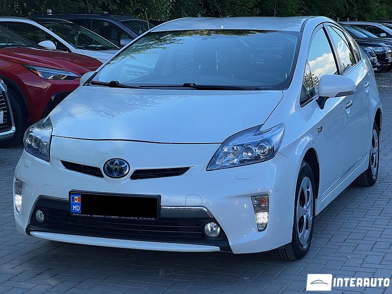 Toyota Prius Plug-In Hybrid 2 interauto oferta masina