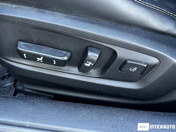 Lexus ES 300h 48 interauto-car