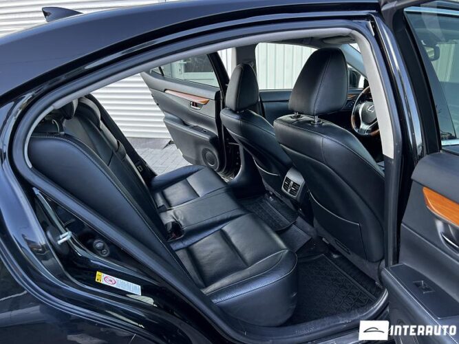 Lexus ES 300h 40 interauto-car