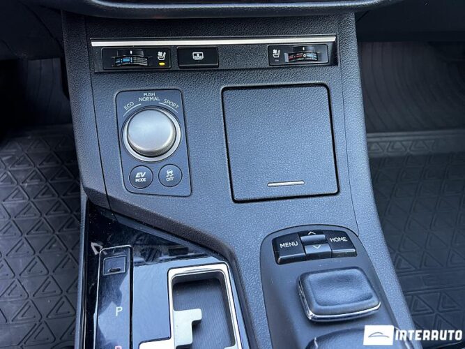 Lexus ES 300h 44 interauto-car