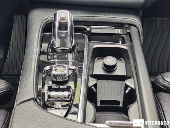 Volvo XC 90 45 interauto-car