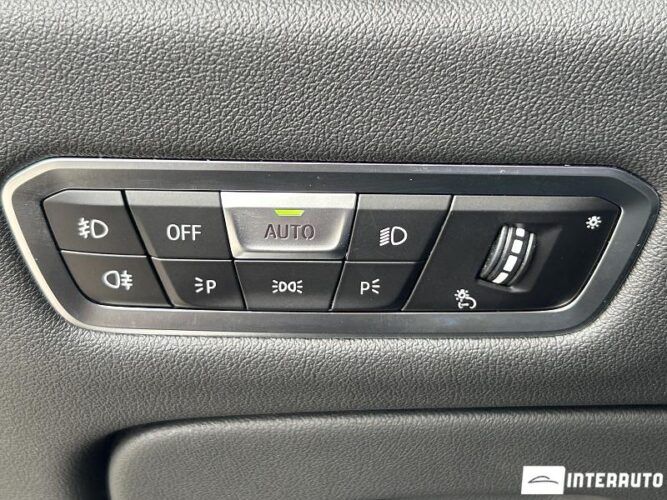 BMW X5 4.5e 46 interauto-car