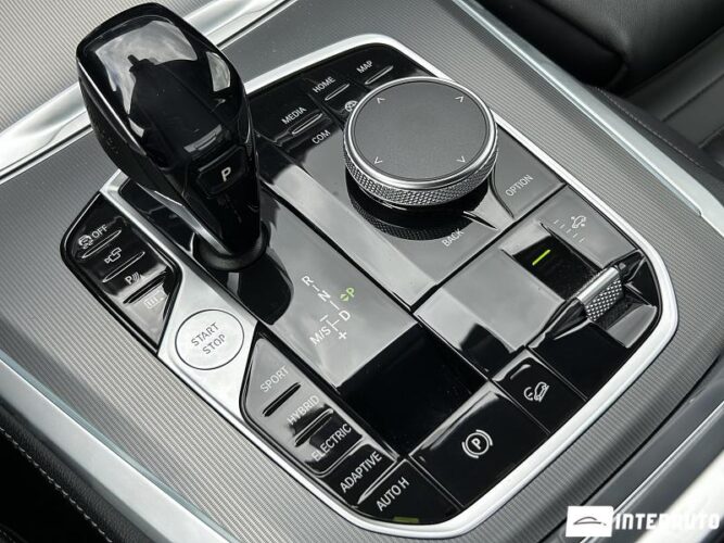 BMW X5 4.5e 51 interauto-car